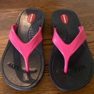 Okabashi flip flops black/pink